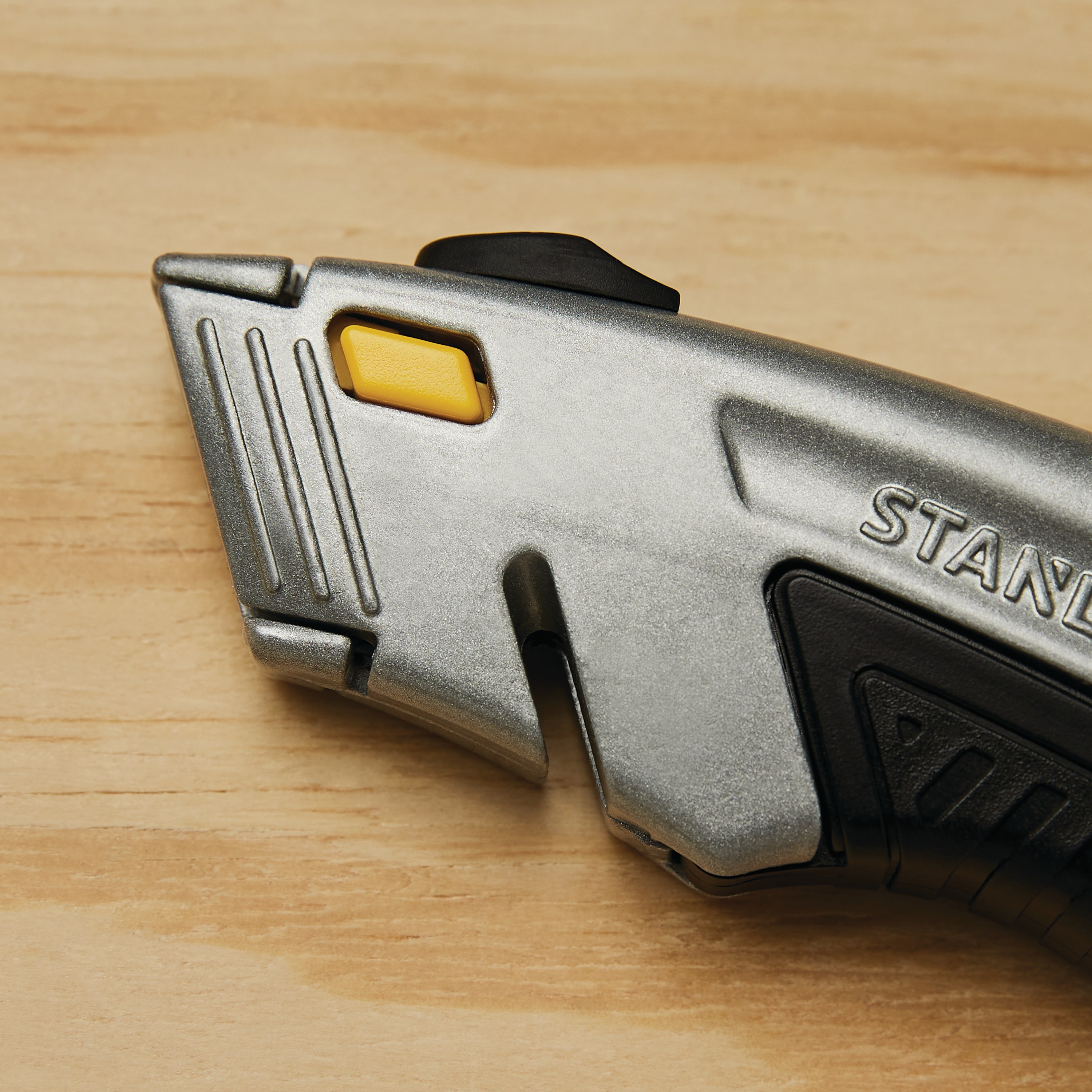 Stanley Tools - 658 in INSTANTCHANGE Retractable Knife - 10-788