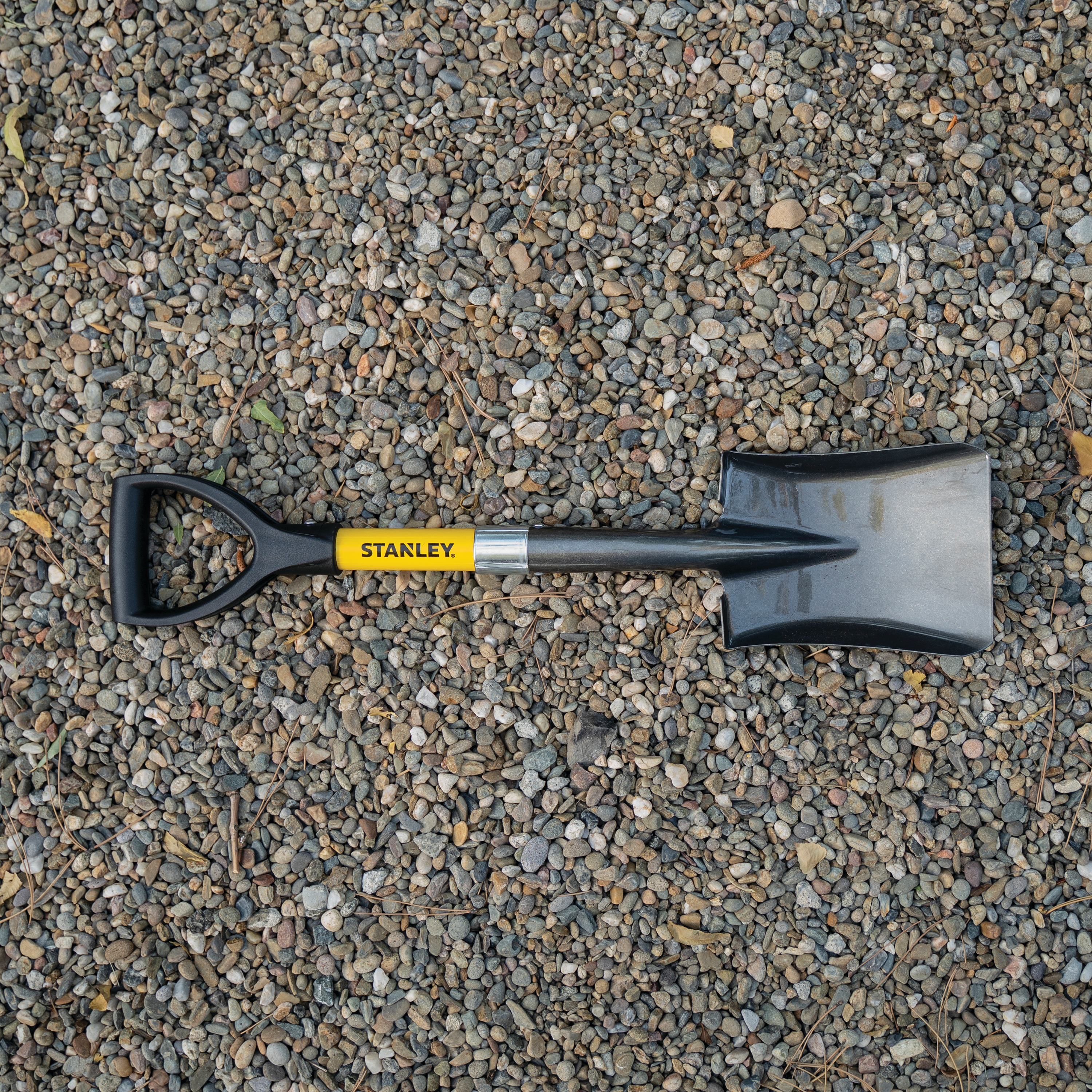 MiniD Square Head Shovel BDS8088 STANLEY Tools