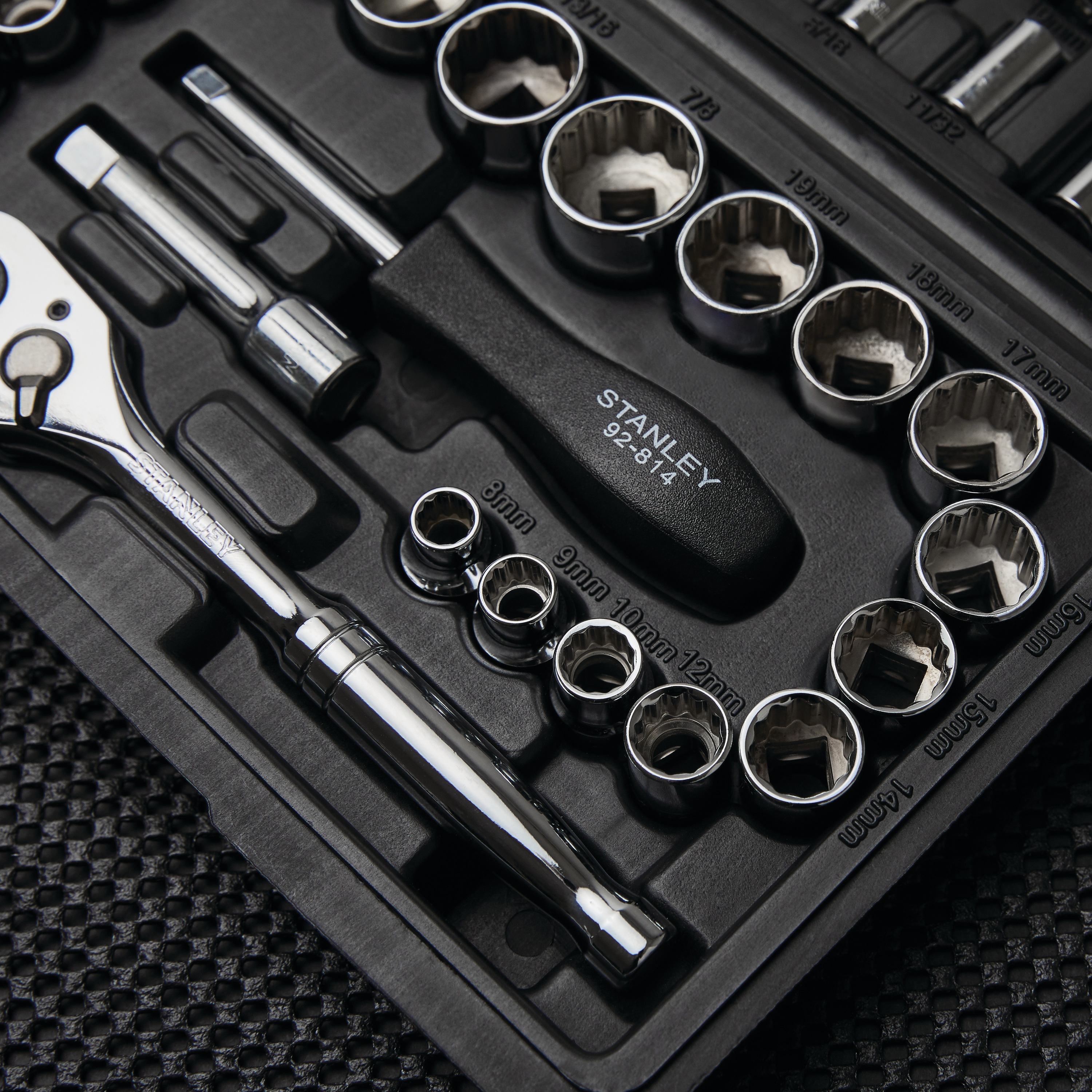 68 pc Mechanics Tool Set STMT74859 STANLEY Tools