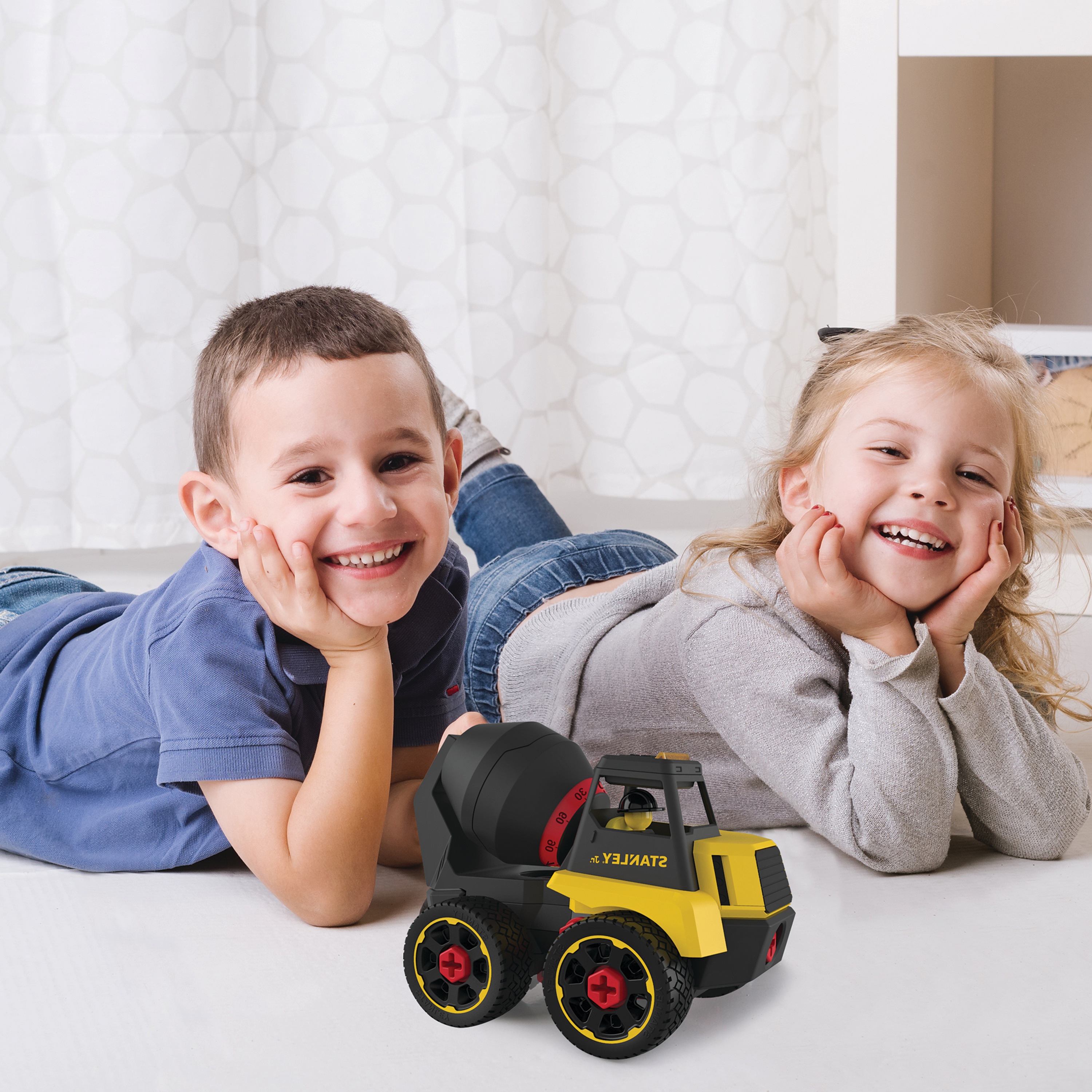 Take Apart Cement Truck Toy Kit TT003SY STANLEY Tools