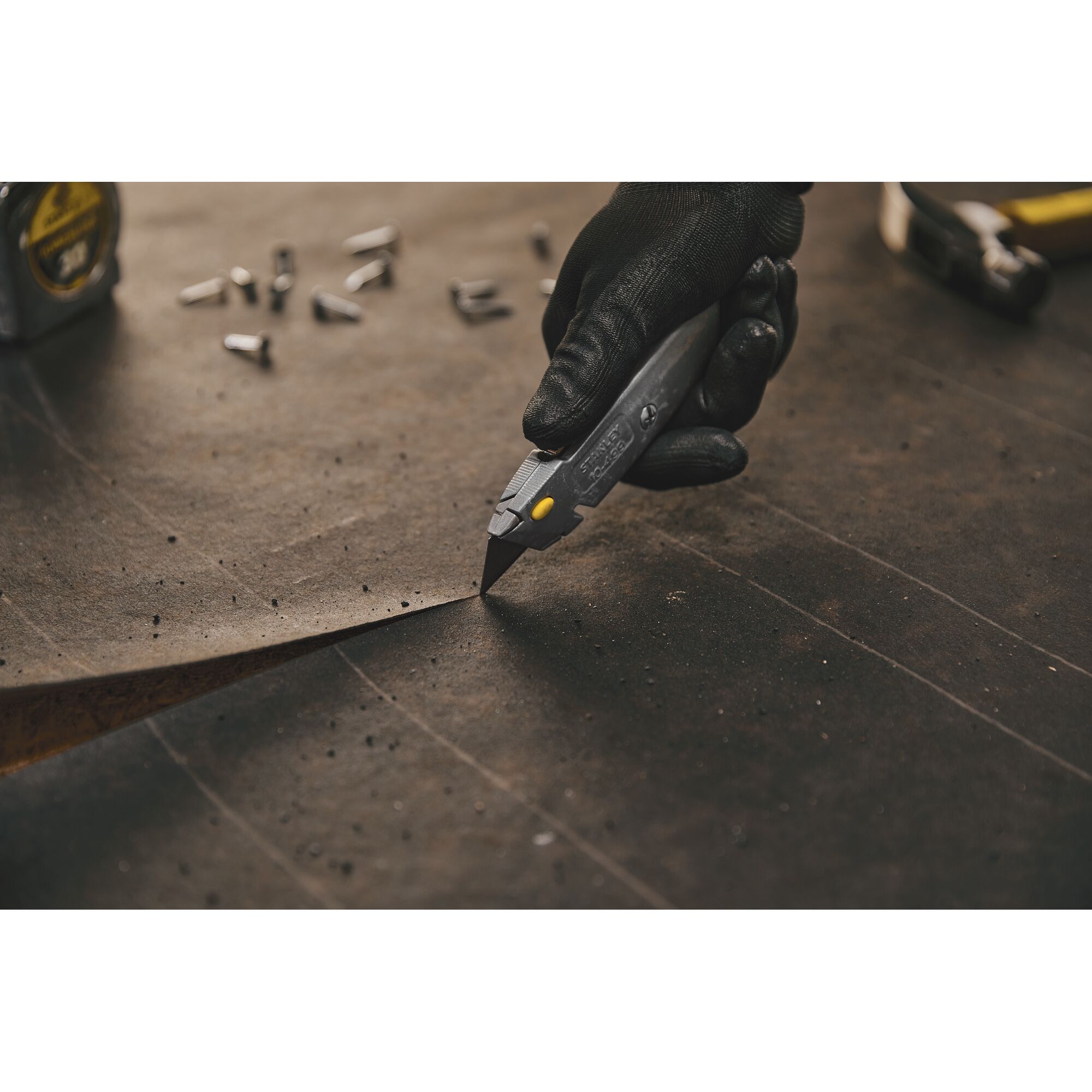 6-3/8 in Quick Change Retractable Utility Knife | STANLEY