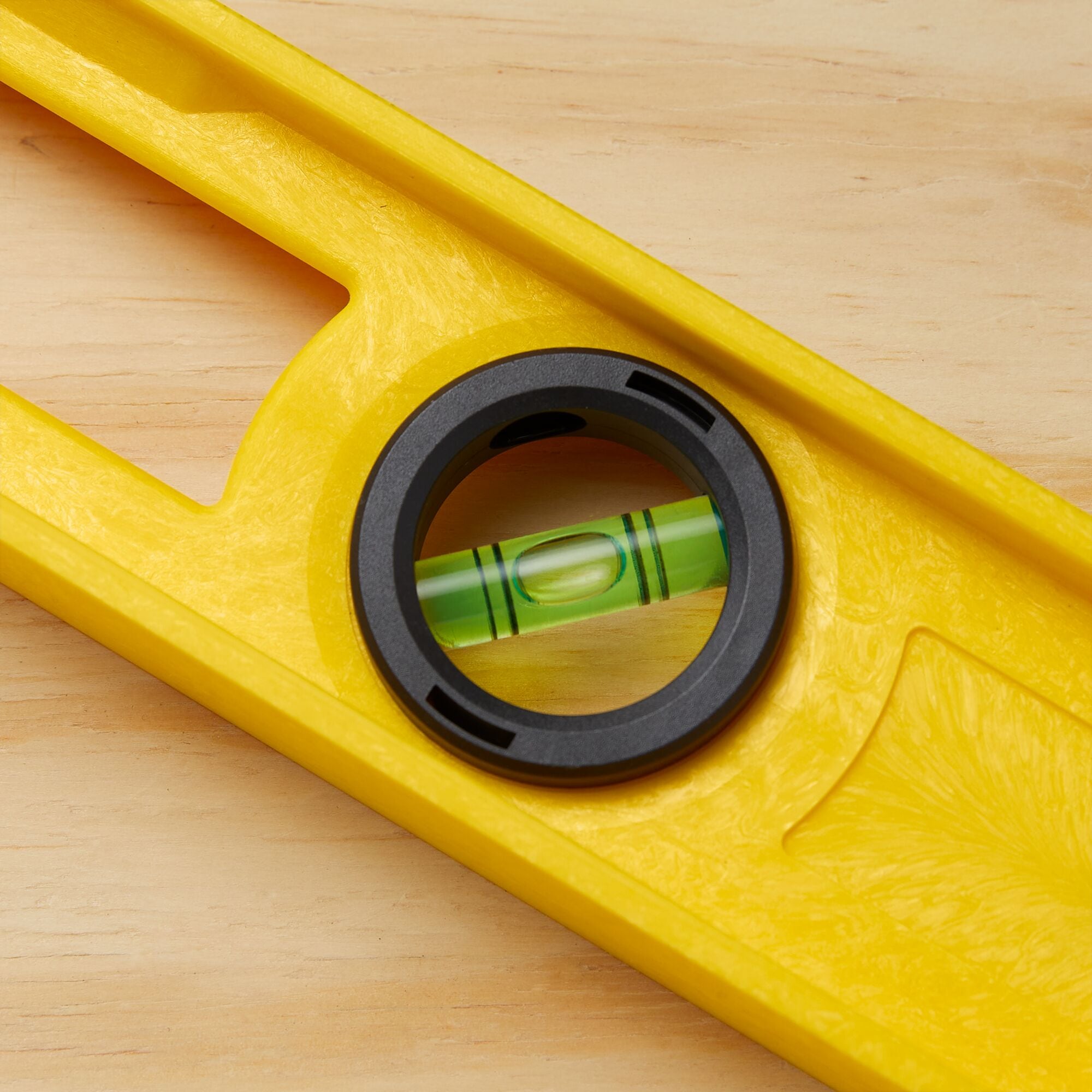 Stanley 24 in High-Impact ABS Level