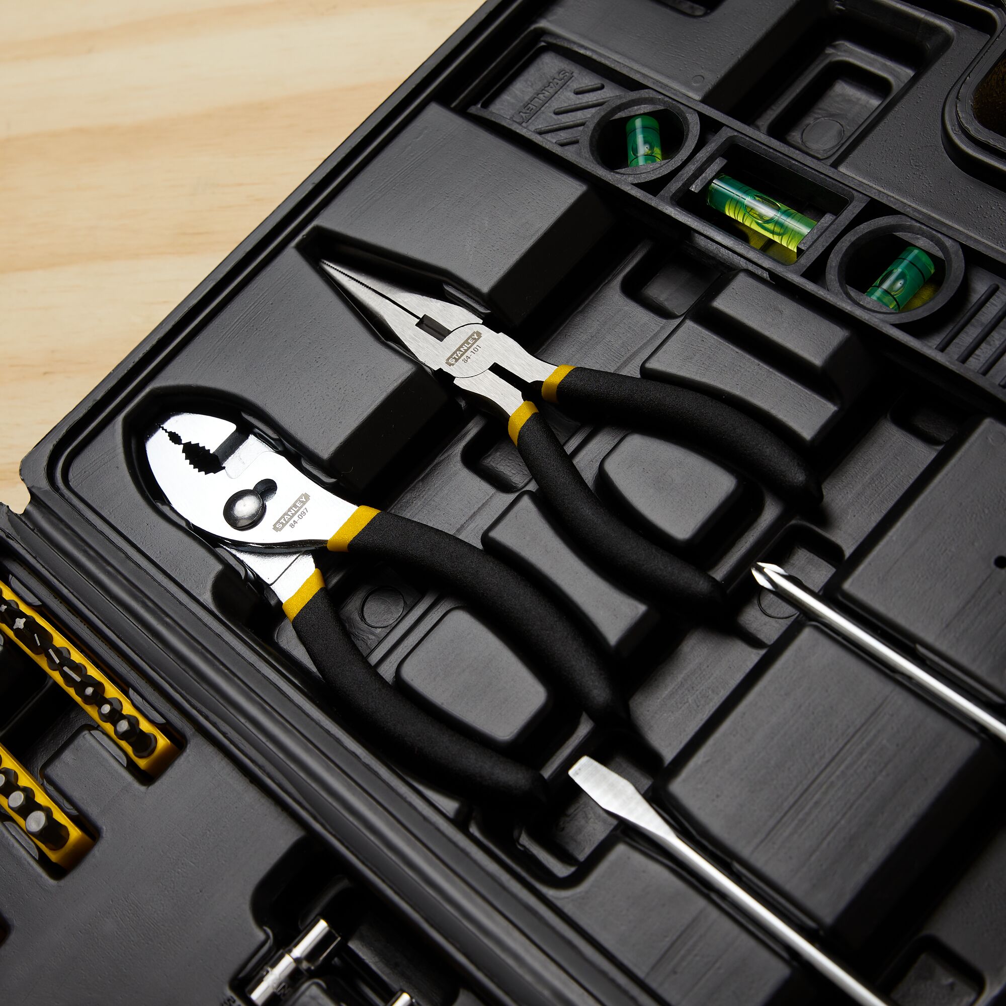 65 pc Homeowner's Tool Kit | STANLEY