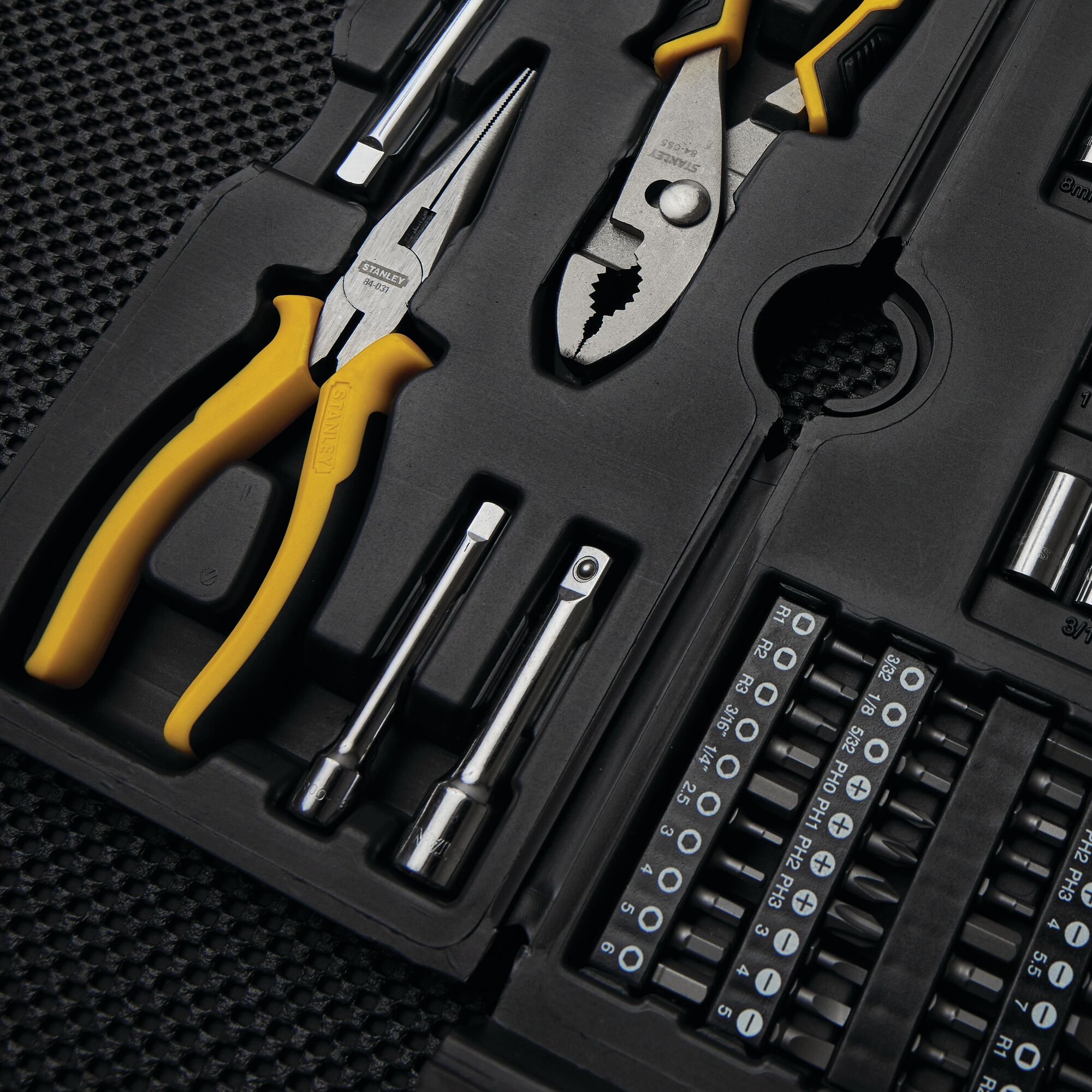 150 pc Mechanic's Tool Set | STANLEY