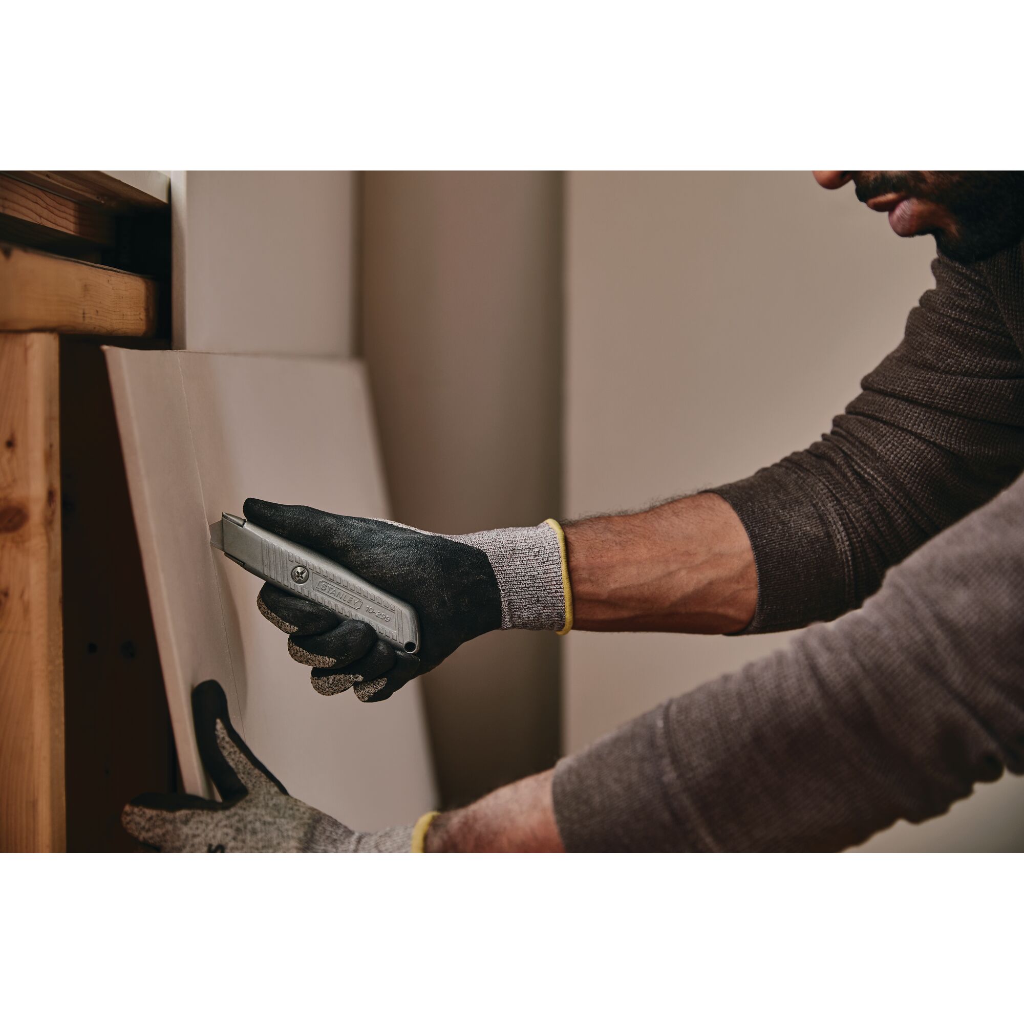 Fixed Blade Knife thumbnail 4