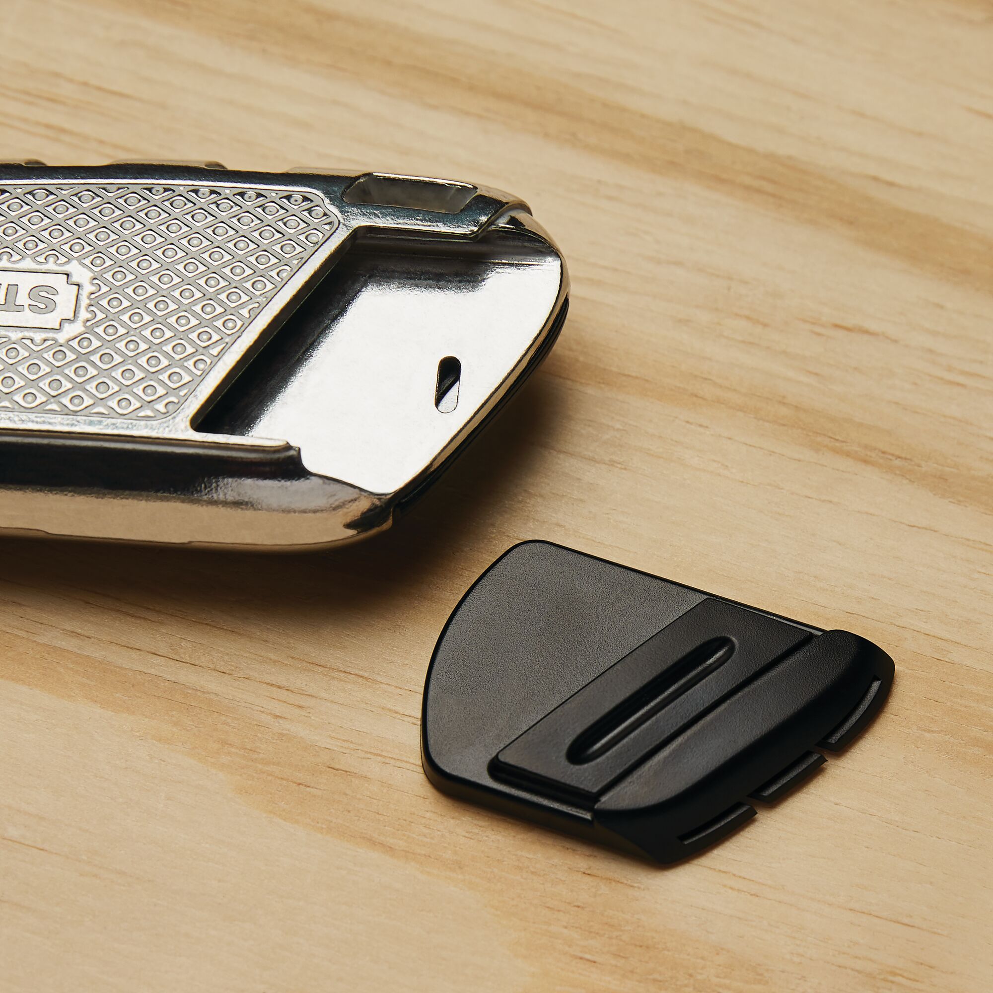 25mm STANLEY® FATMAX® Xtreme Snap Blade Knife thumbnail 7