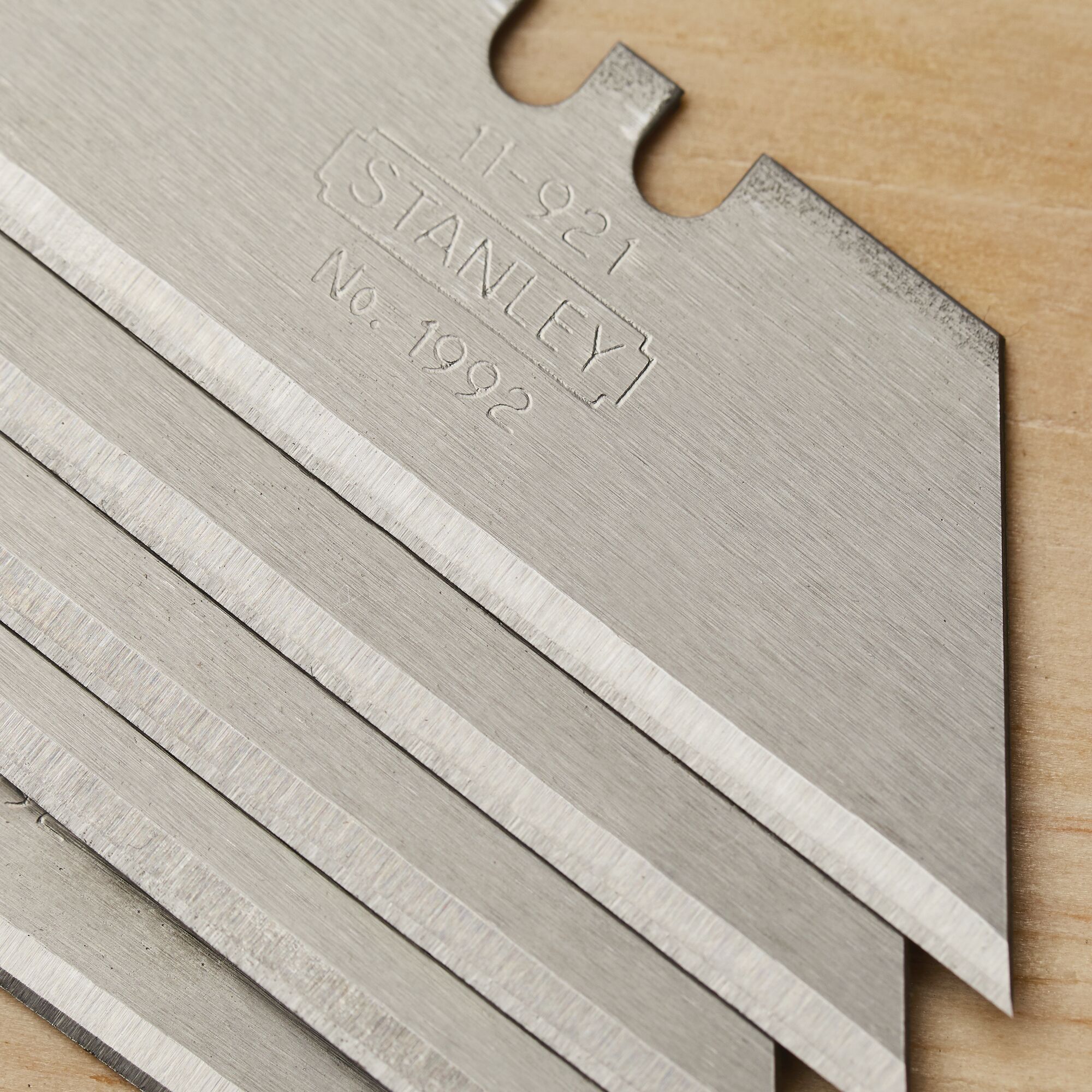 1992® Heavy-Duty Utility Blade (5 Pk) thumbnail 3