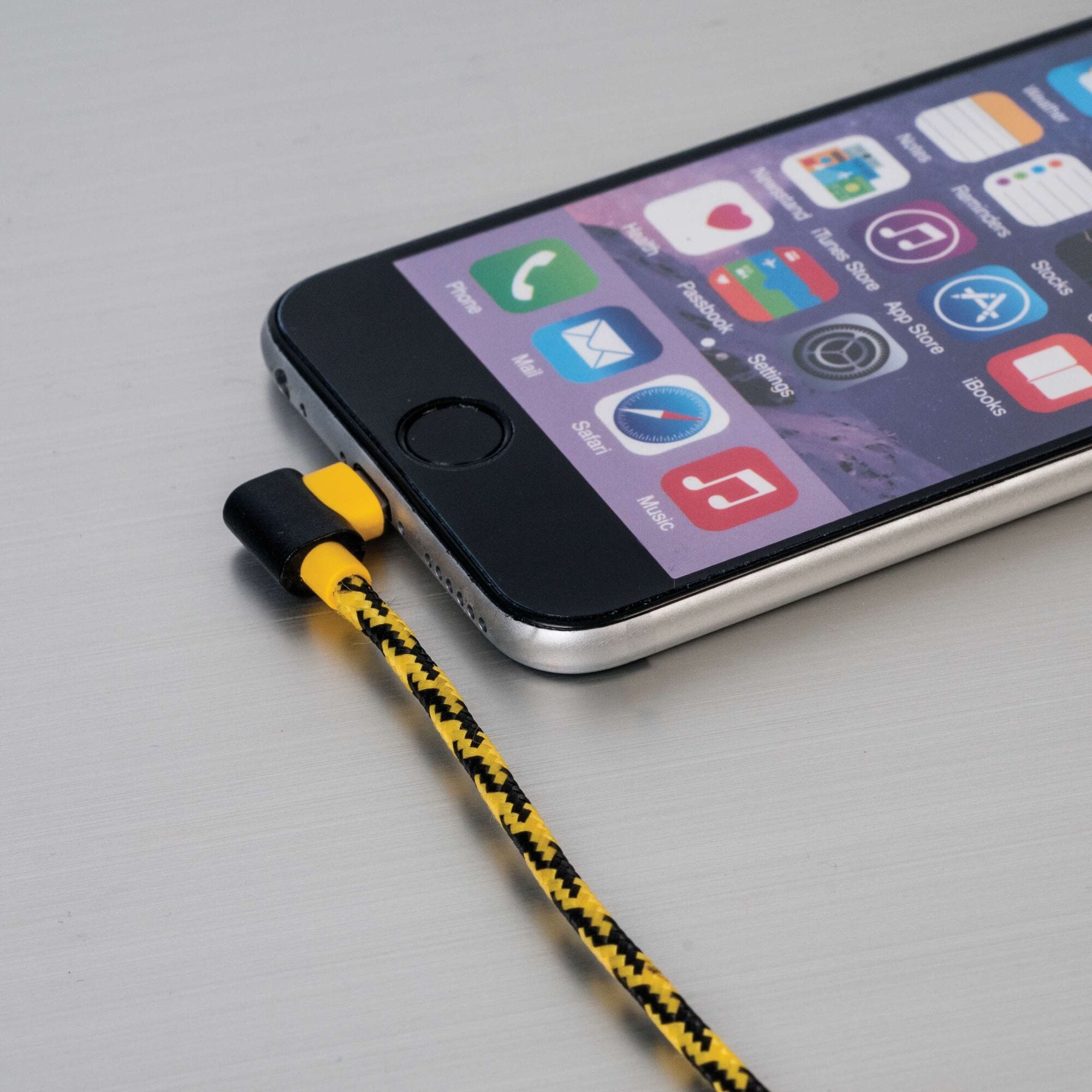 90° Angle Cable for Lightning thumbnail 2