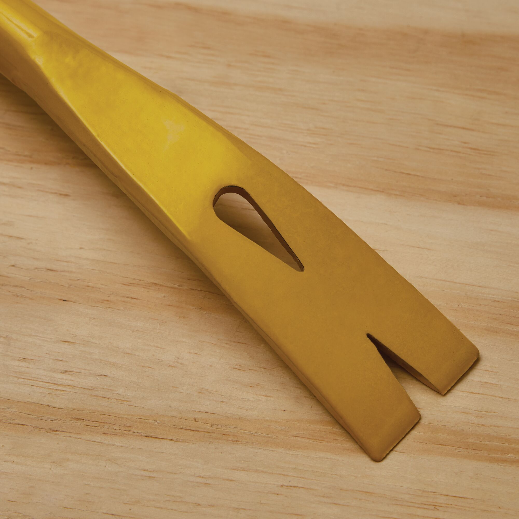 STANLEY® FATMAX® 24 in/610mm Wrecking Bar thumbnail 2