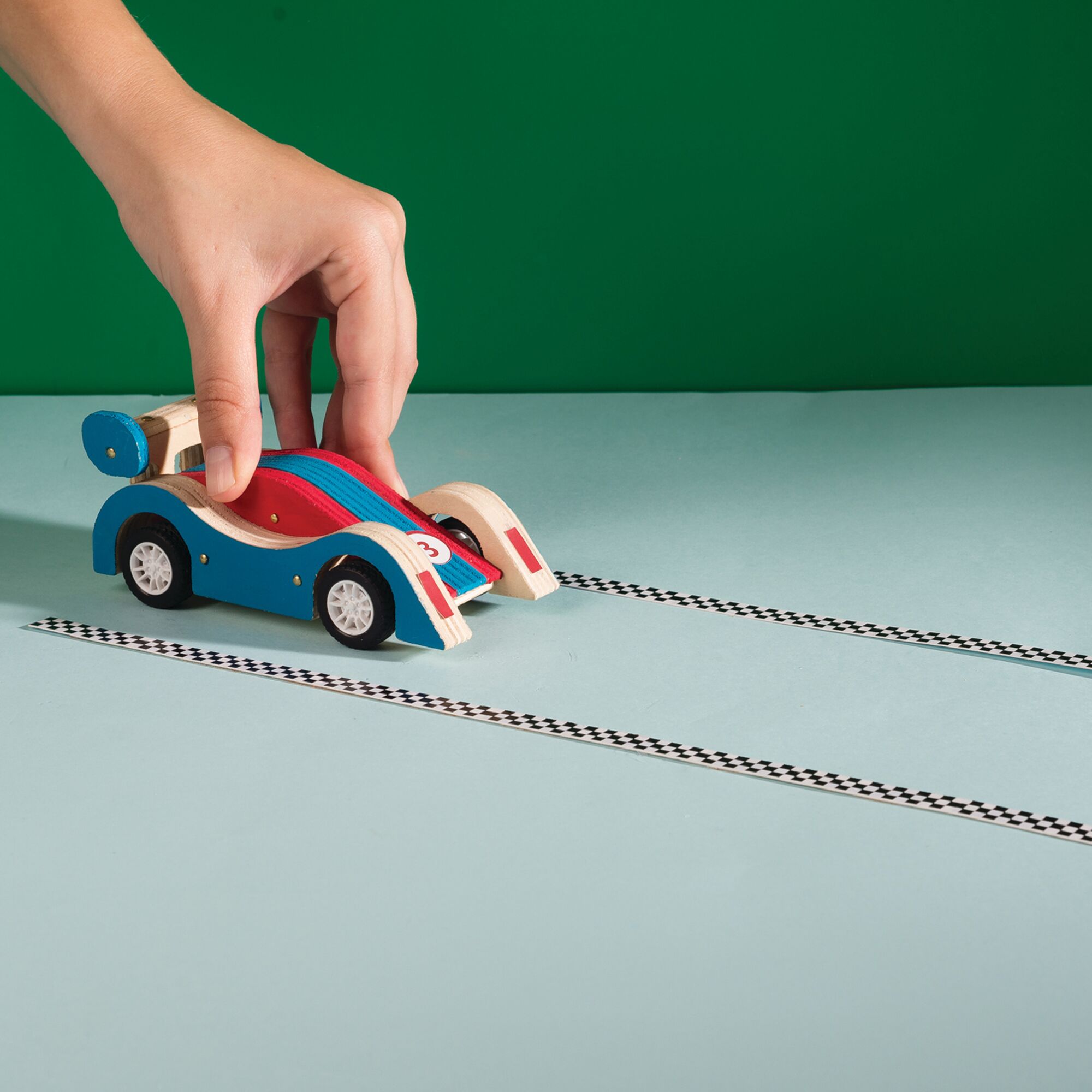 Pull Back Sports Car thumbnail 7