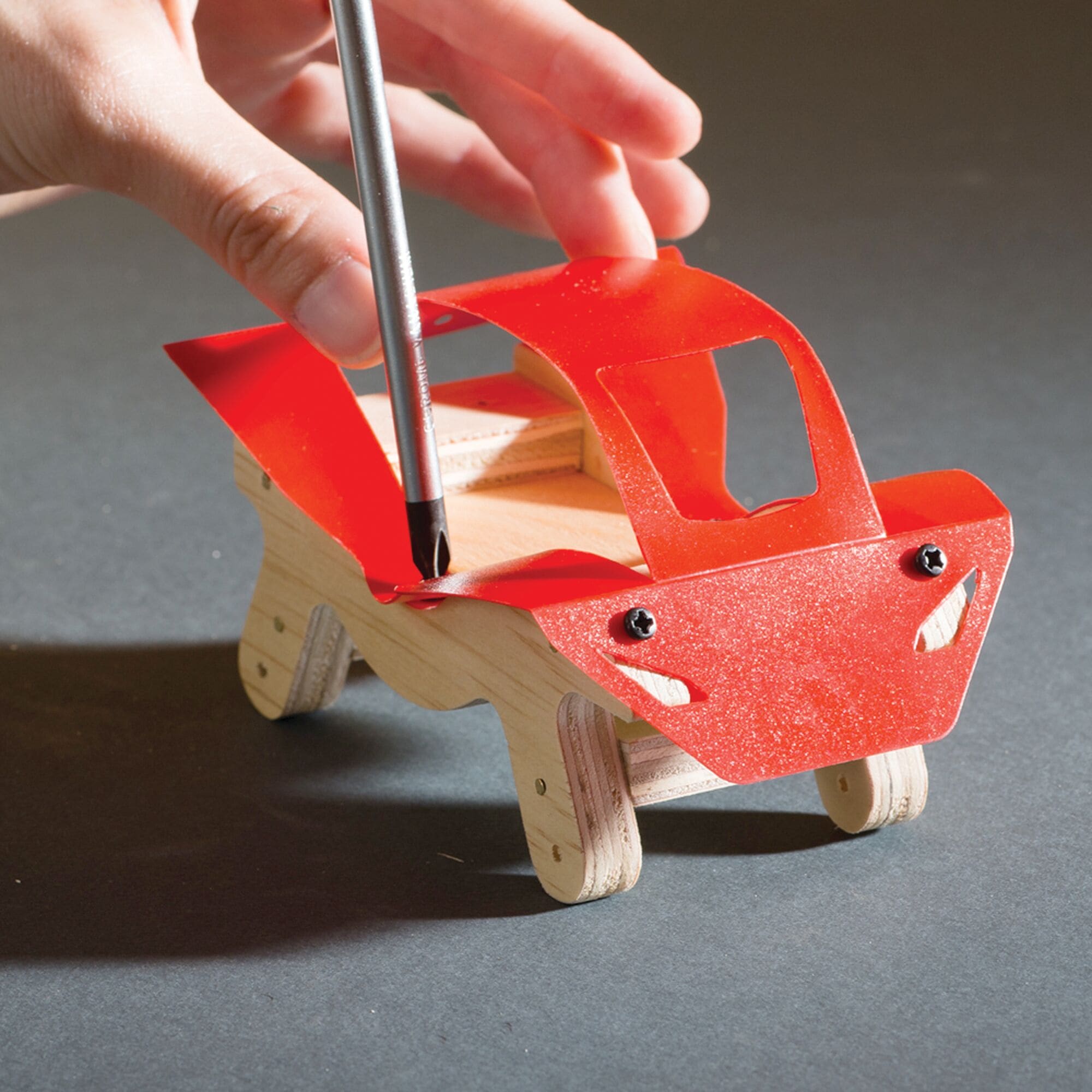 STANLEY Jr. Wooden DIY Kit - Monster Truck thumbnail 5