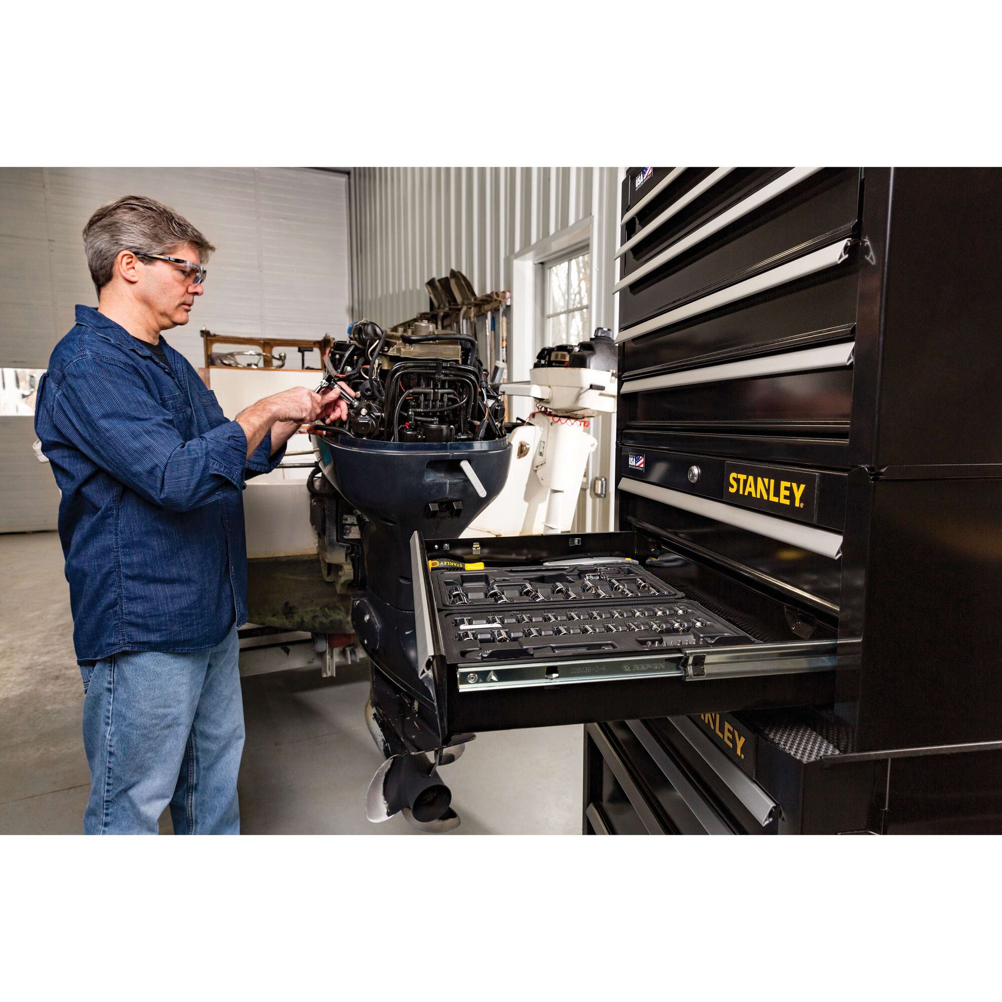 STANLEY® 300 Series 26 in 5-Drawer Rolling Tool Cabinet thumbnail 5