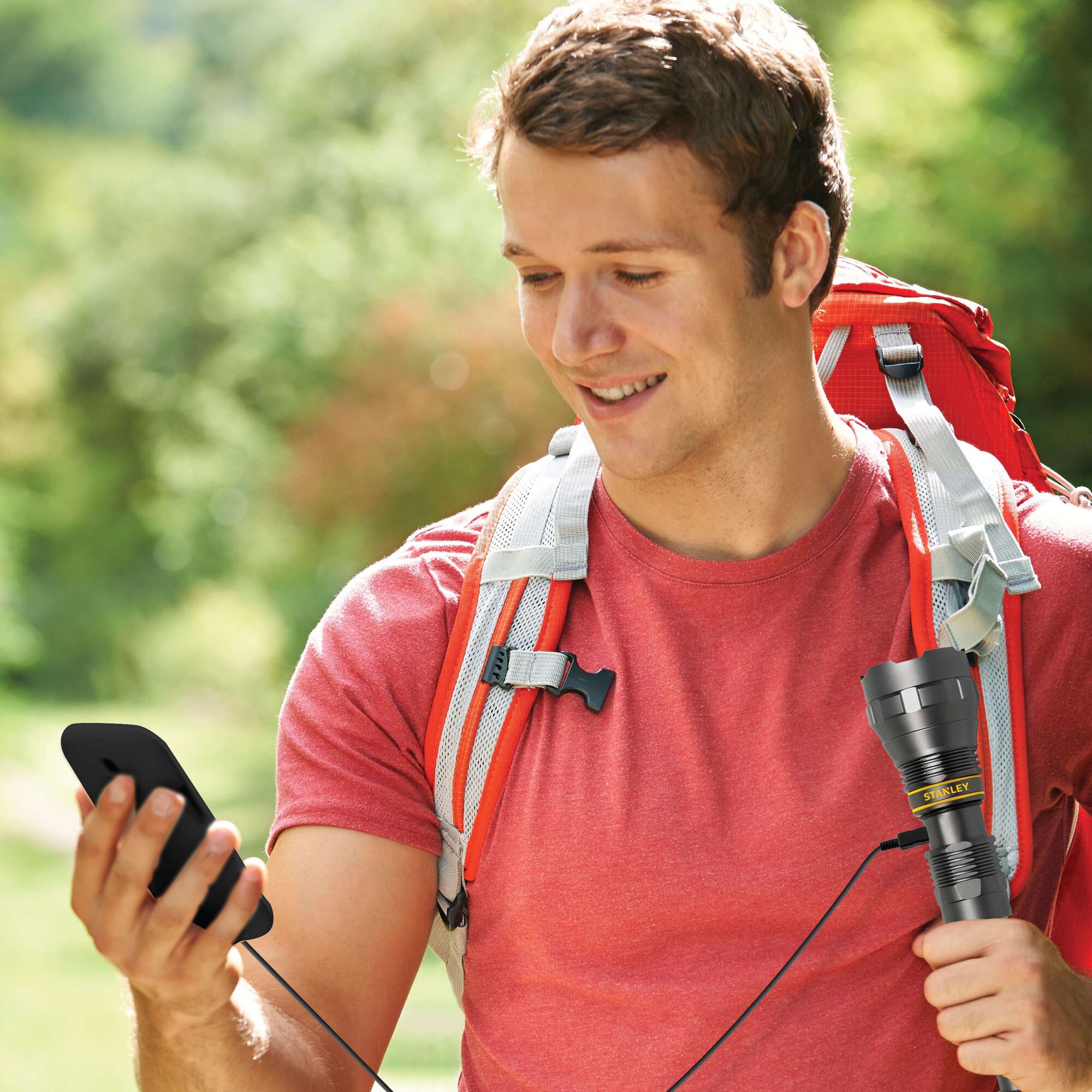 700 Lumen LED Flashlight/Power Supply thumbnail 2