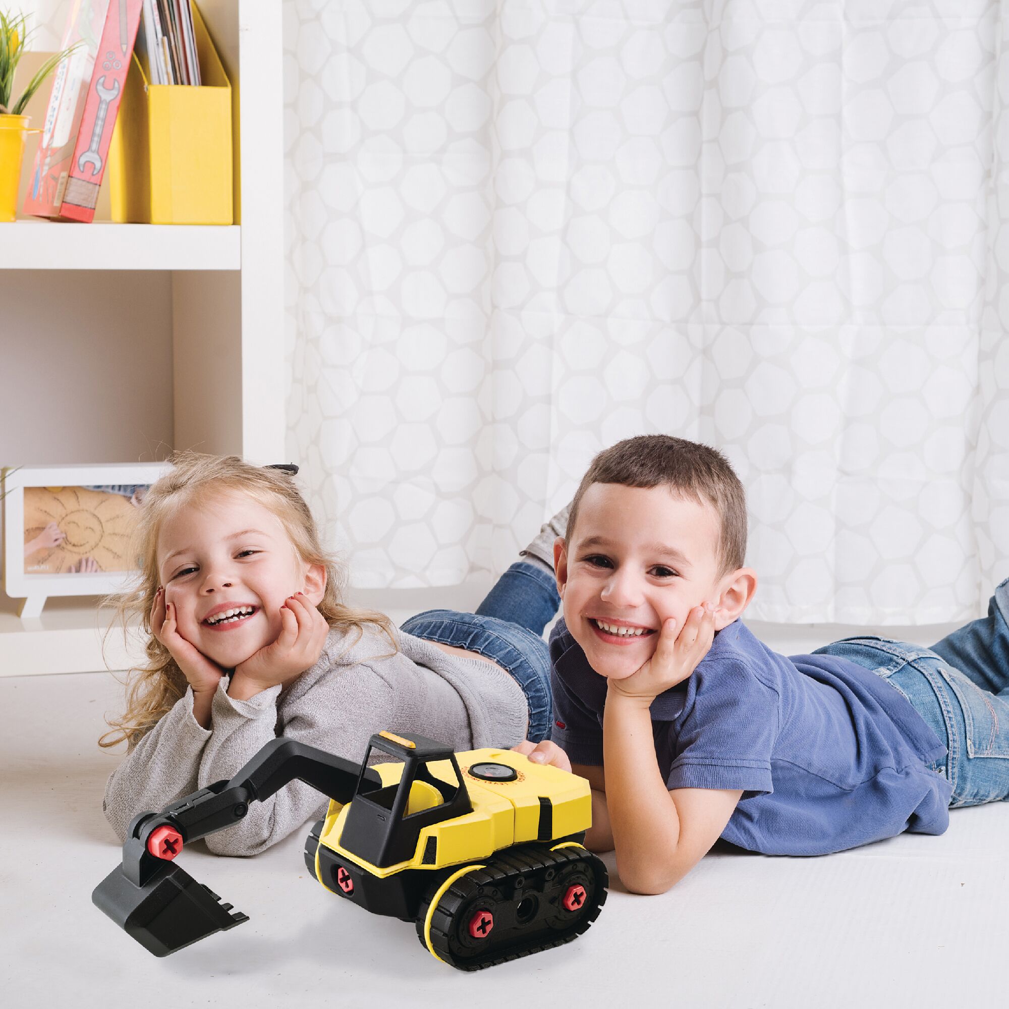 Take Apart Excavator Toy Kit thumbnail 3