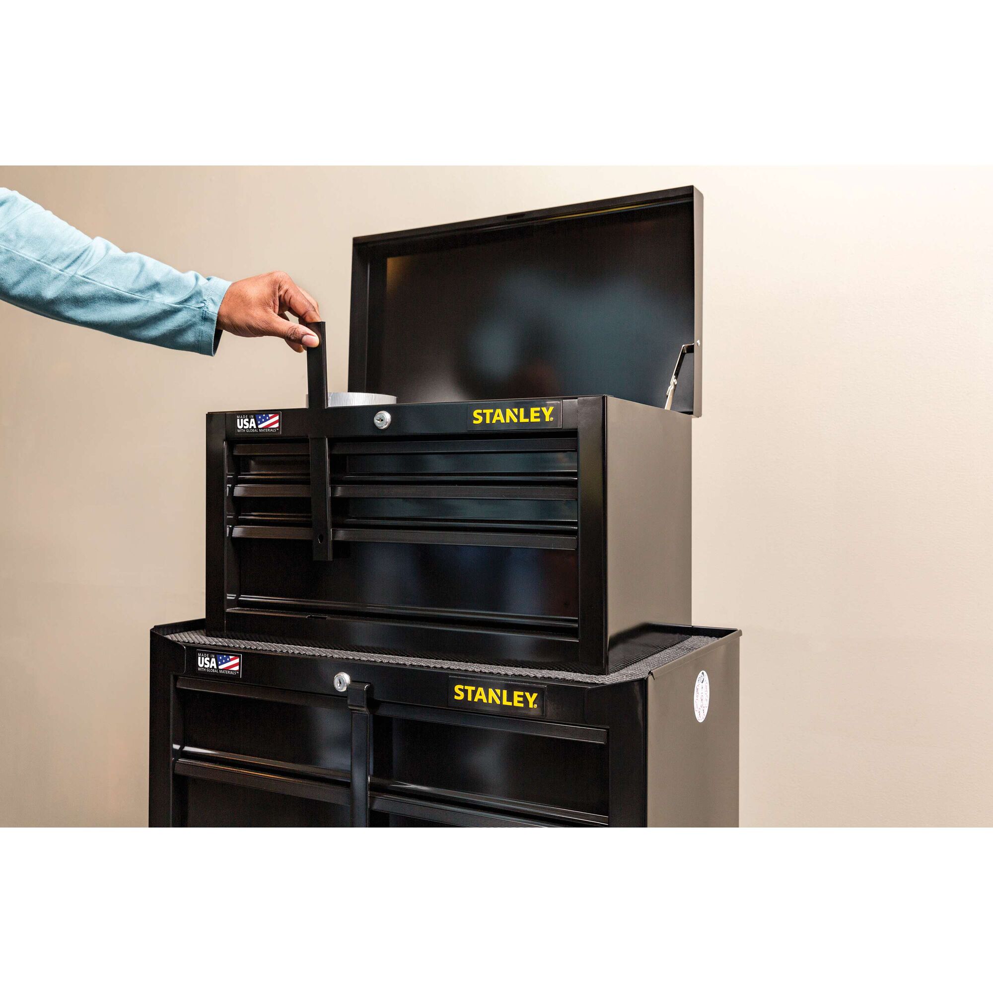 Stanley 100 Series 26 in W 5-Drawer Tool Chest &amp; Cabinet