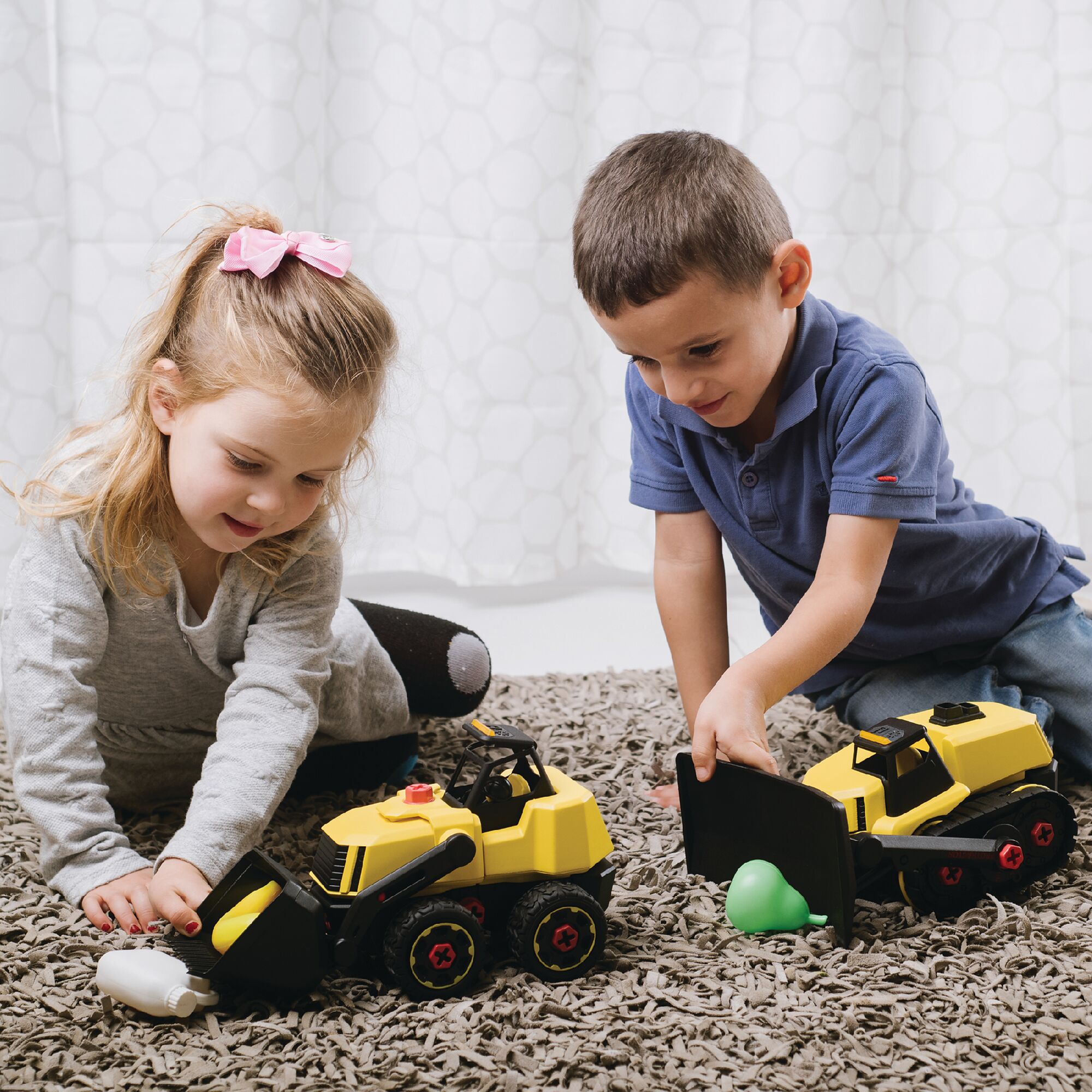 Take-Apart Truck Toy DIY Construction Bulldozer Assembly Light and Sound Car Truck with Drill and Tools LED Light Up for 3 4 5 Years Old Boys Girls Toddler Learning Stuffers STEM Educational Gift 